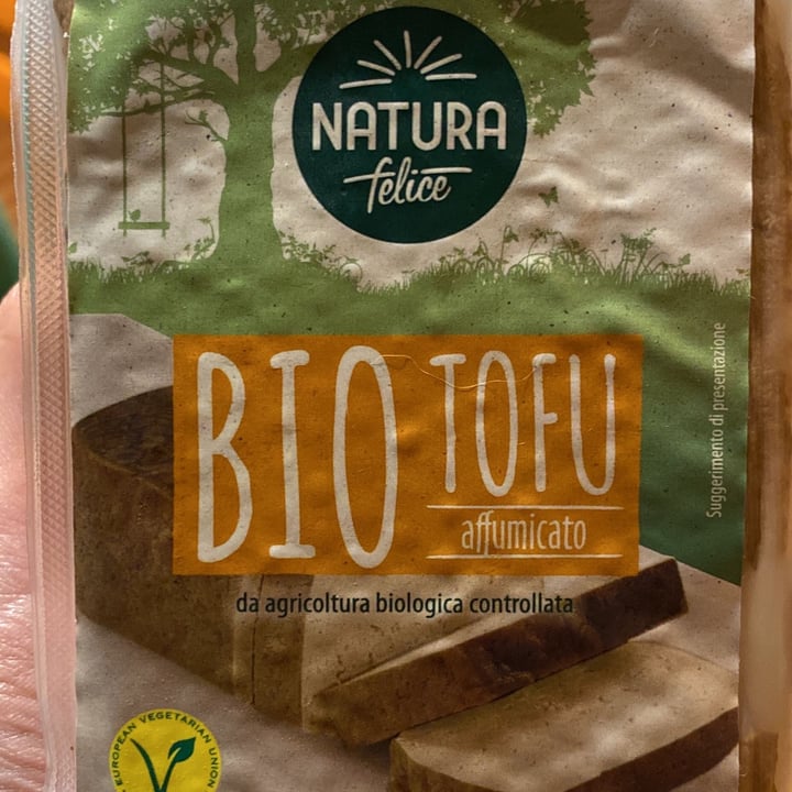 review photo of Natura Felice Bio Tofu Affumicato shared by @ariannaveganvinci on 23 Nov 2021 - review