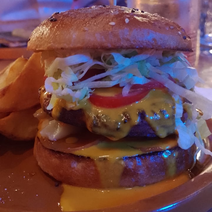 photo of Oleada Plant Based Burger shared by @emmijfox on  16 Feb 2022 - review
