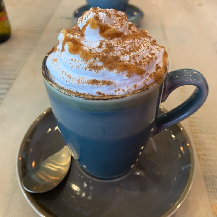 photo of The Vibe pumpkin spice latte shared by @rebekahoutterside on  12 Oct 2022 - review