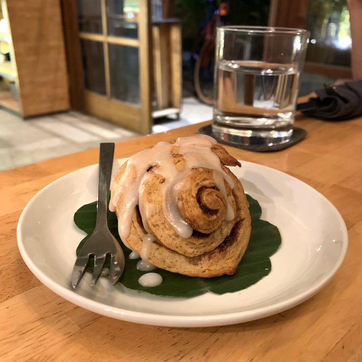 photo of Living Food Lab Cinnamon Rolls shared by @aldendaze on  22 Apr 2021 - review