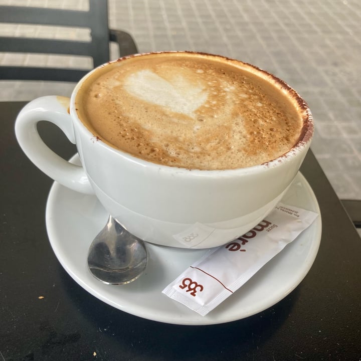 review photo of 365 Obrador Cappuccino con bebida de soja shared by @asiayportia on 17 May 2022 - review
