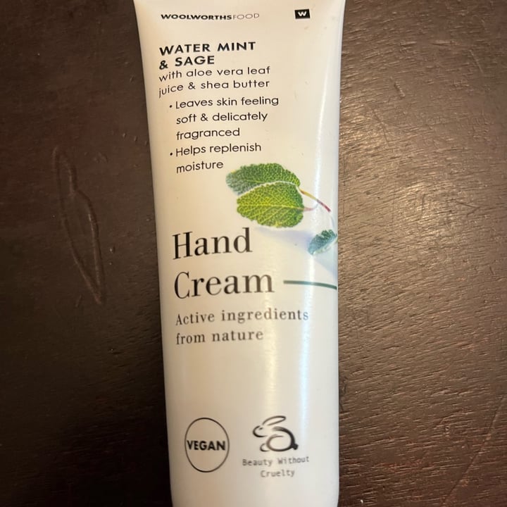 review photo of Woolworths Water Mint and Sage Hand Cream shared by @abbackerman on 18 Oct 2022 - review