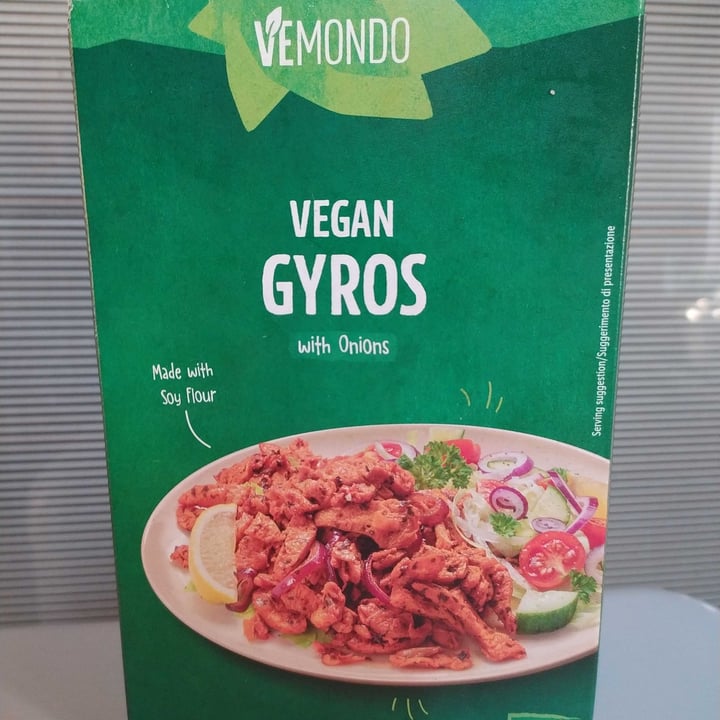 review photo of Vemondo Vegan Gyros with Onions shared by @giuale on 30 Jan 2022 - review