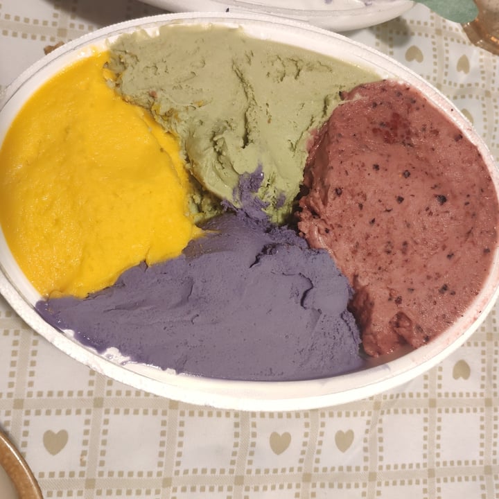 photo of Vero Gusto gelato vegano shared by @ssaraa on  26 May 2022 - review