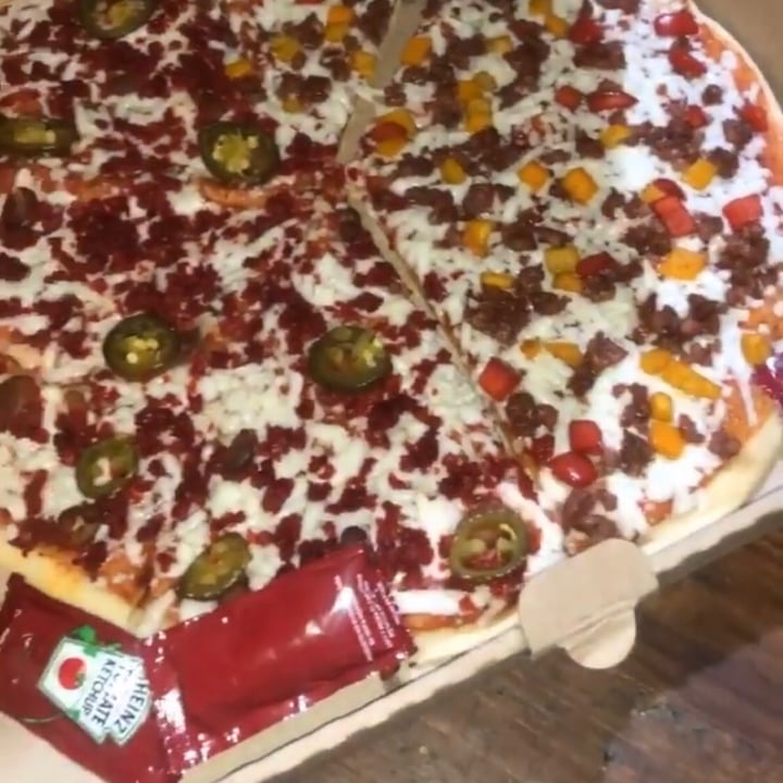 review photo of Piggy Pops Vegano Frijolero/Chica Ye-Ye shared by @daliamariaa on 07 Aug 2021 - review