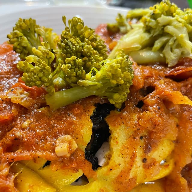 菜肴“Canelones De Espinaca”的照片
