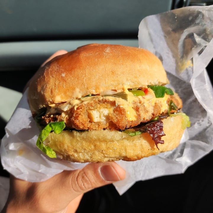 photo of Brote Hamburguesa tofu crispy shared by @naguozz on  12 Aug 2022 - review