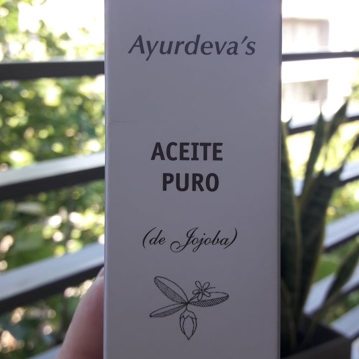 photo of Ayurdeva's Cosmética Vibracional Aceite esencial shared by @silvanagilarski on  23 Nov 2020 - review