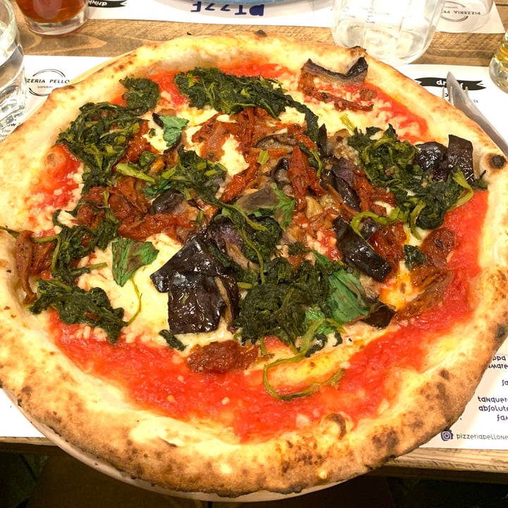 photo of Pizzeria Pellone London Vegan Pizza shared by @hwi-noree on  14 May 2022 - review