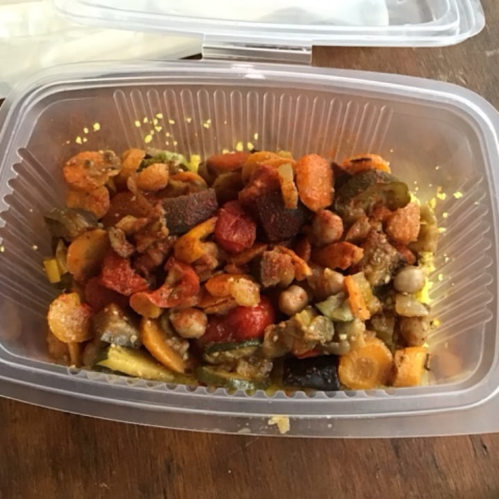 review photo of Poormanger Patata Ripiena (caponata di melanzane, peperoni e mandorle tostate) shared by @gabveg on 18 Jul 2022 - review