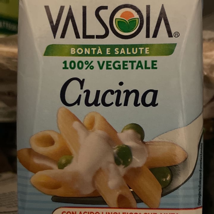 photo of Valsoia Panna 100% Vegetale shared by @elisaruocco on  26 Apr 2022 - review