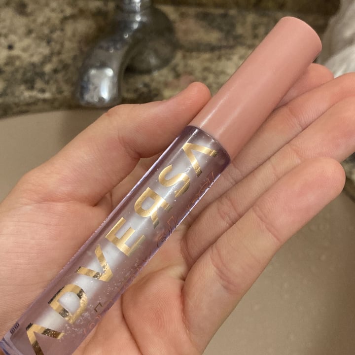 review photo of Adversa Gloss transparente shared by @anacogumelo on 11 Oct 2021 - review