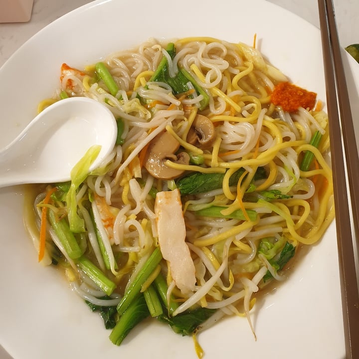 photo of Green on Earth Vegetarian Cafe Hokkien mee shared by @ppyenlin on  25 Nov 2020 - review
