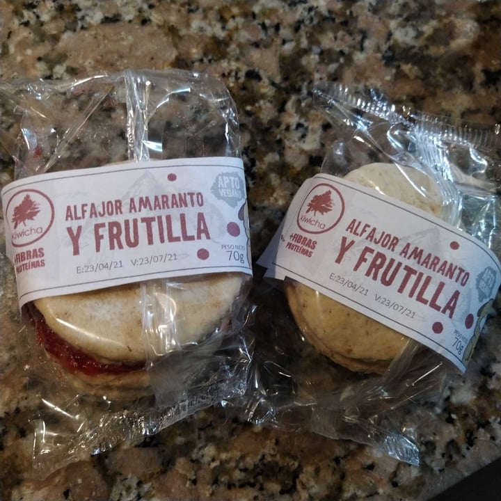 photo of Kiwicha Alfajor amaranto y frutilla shared by @naiarahegoburu on  05 May 2021 - review