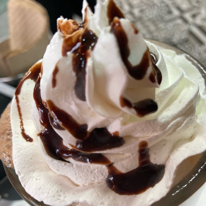 review photo of Vegamo MX Malteada Oreo shared by @veganskater on 07 May 2022 - review