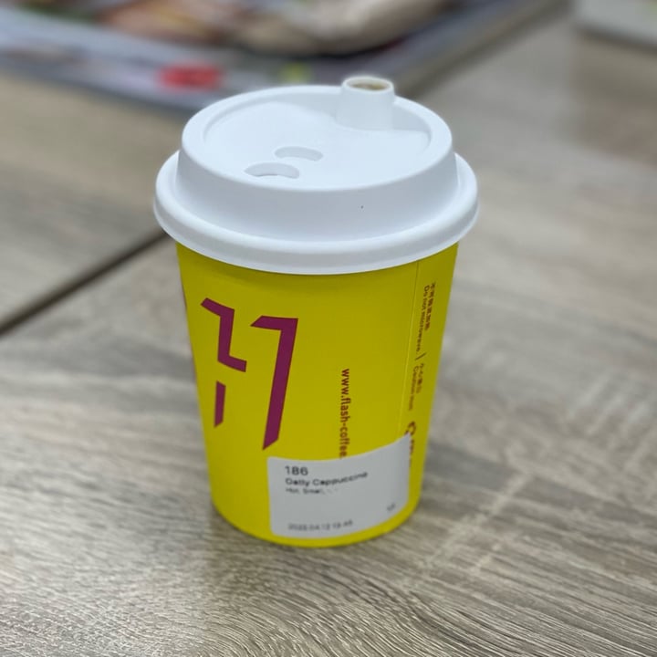 photo of Flash Coffee Oatly Cappuccino shared by @swetasahu on  12 Apr 2022 - review