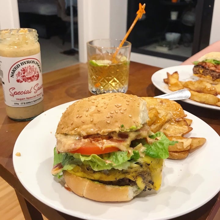 photo of Beyond Meat Beyond Burger Plant-Based Patties shared by @aveganfromaustralia on  04 May 2020 - review