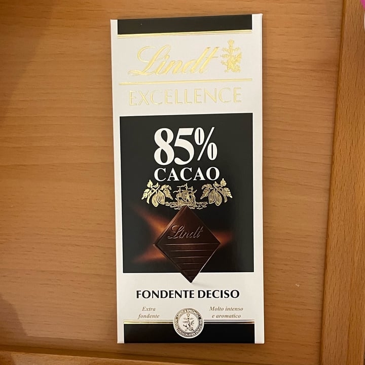 photo of Lindt Excellence 85% Cacao Fondente Deciso shared by @vveggie on  24 Sep 2022 - review