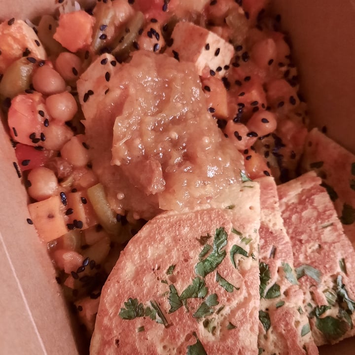 review photo of Lola Rosa Place des Arts Curry shared by @essythevegan on 25 Jan 2021 - review