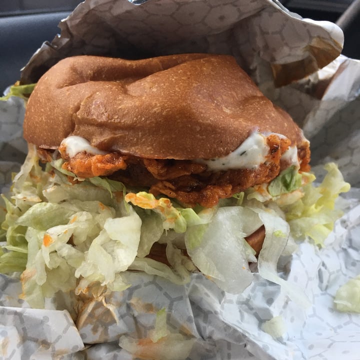 photo of Korny Vibes Buffalo chickn sandwich shared by @atwilley on  27 Feb 2021 - review