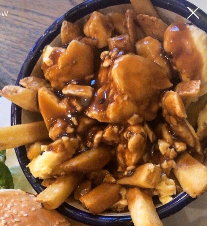 photo of Bread Meats Bread West End Vegan Poutine shared by @gabbyalice on  15 Dec 2019 - review