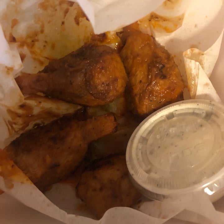 photo of DC Vegetarian Wings shared by @sydandbeats on  25 Jul 2020 - review