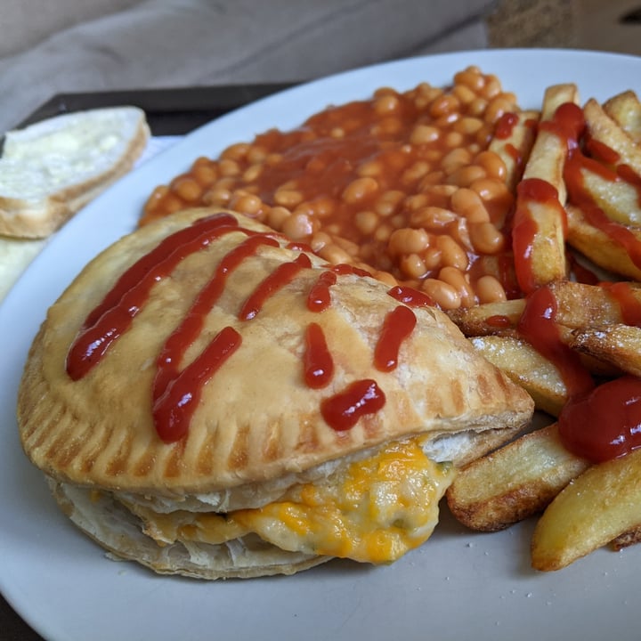 review photo of Naughty Vegan Cheese Pasties shared by @glenbuzz on 05 Jul 2021 - review