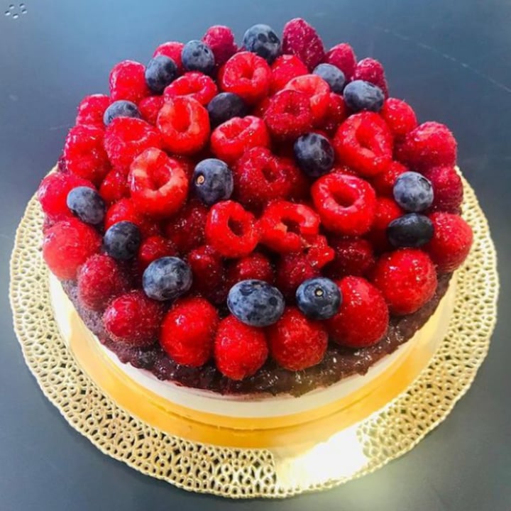 photo of MadamaDorè Cheesecake frutti di bosco e fruit passion shared by @robertaveg on  08 Aug 2021 - review