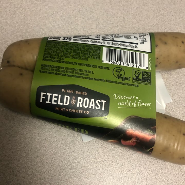 review photo of Field Roast Smoked Apple & Sage Plant-Based Sausages shared by @pandapalooza7 on 25 May 2022 - review