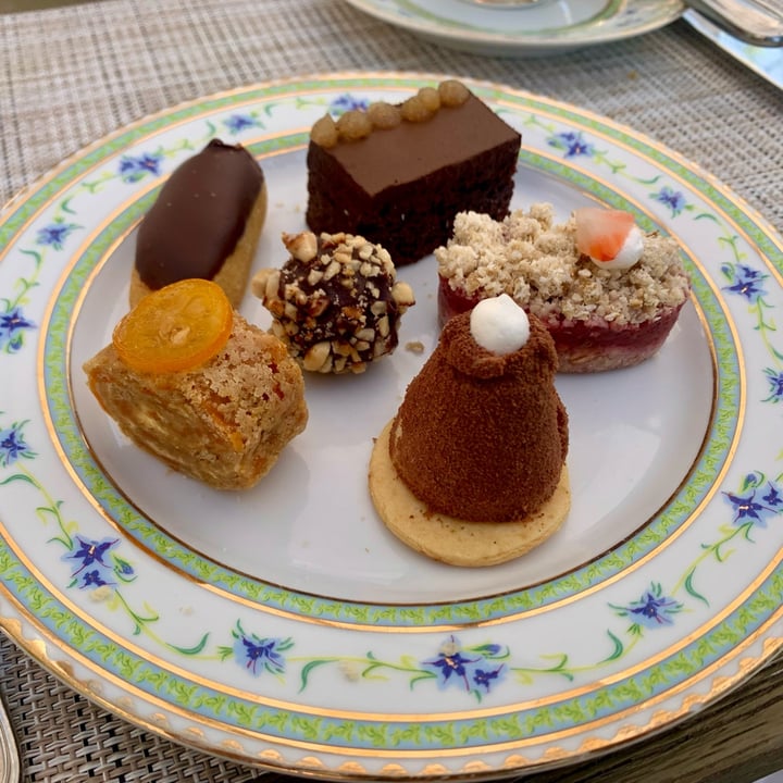 review photo of Afternoon Tea at the Mount Nelson Hotel Vegan High Tea shared by @lisadeboer on 26 Sep 2021 - review