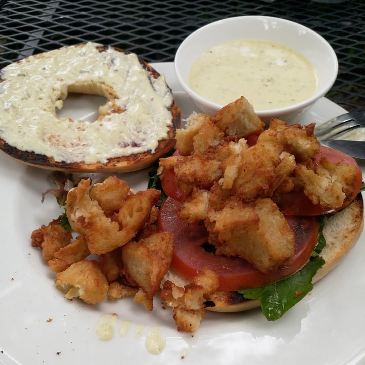 photo of Gias on Montrose Garden Bagel shared by @raskills on  12 Dec 2021 - review