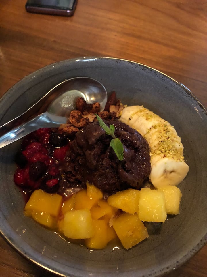 photo of Free the Robot Açaí and Chia Bowl shared by @samanthagoh93 on  05 Sep 2018 - review