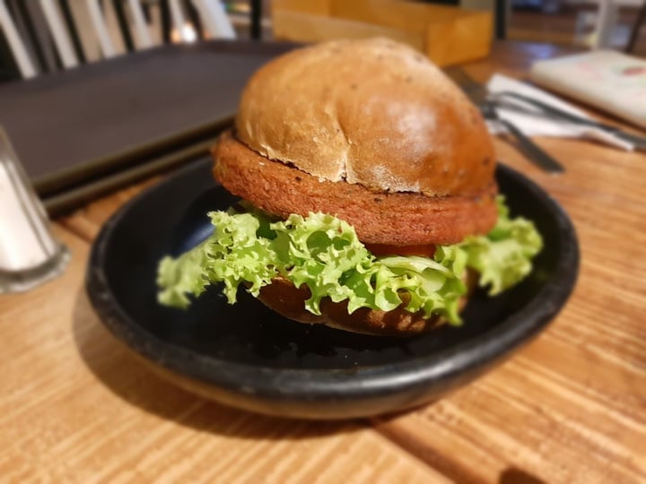 review photo of Lenteja Express Hamburguesa mexicana de garbanzos shared by @leitolady on 02 Nov 2019 - review