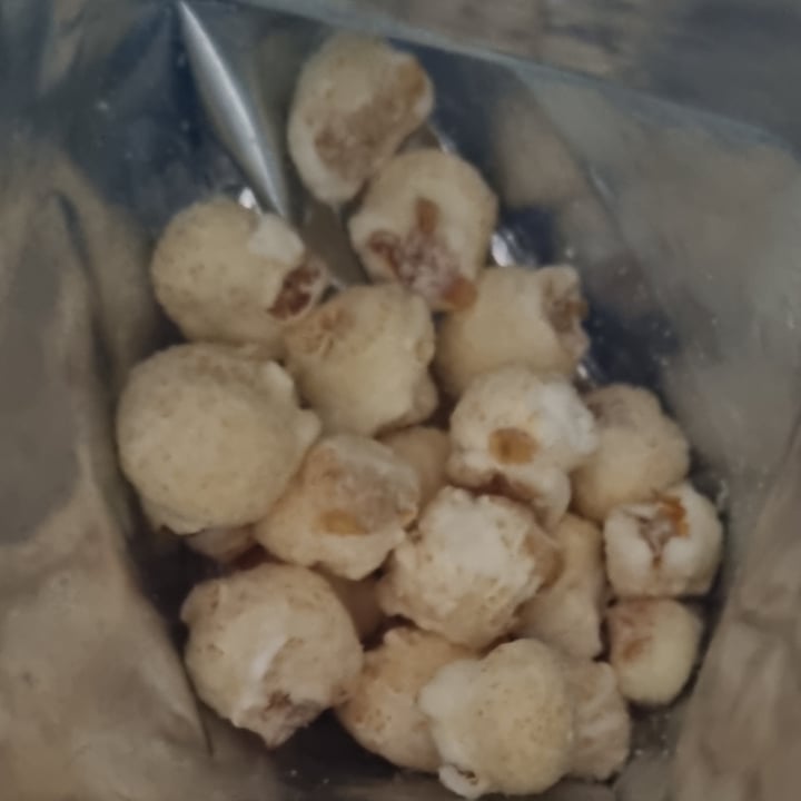 photo of Woolworths Food Indulgent Popcorn shared by @sunshineyum on  08 Nov 2021 - review