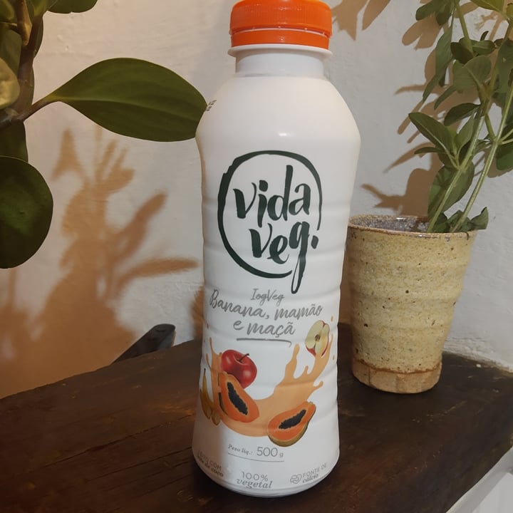 review photo of Vida Veg Iogurte banana, mamão e maçã shared by @mmbarata on 12 Jun 2022 - review