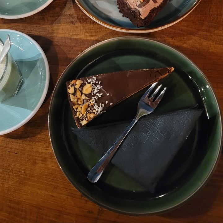 photo of LYR Speciality Coffee and Food cheesecake shared by @mcc on  02 Dec 2022 - review