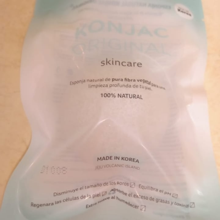 photo of Konjac Original Esponja Natural shared by @gladiola on  25 Jul 2020 - review