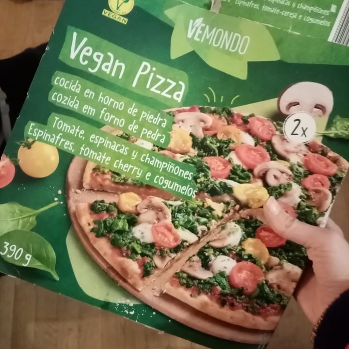 photo of Vemondo Stone baked verdura Pizza shared by @nuwandakowalsky on  07 Feb 2022 - review