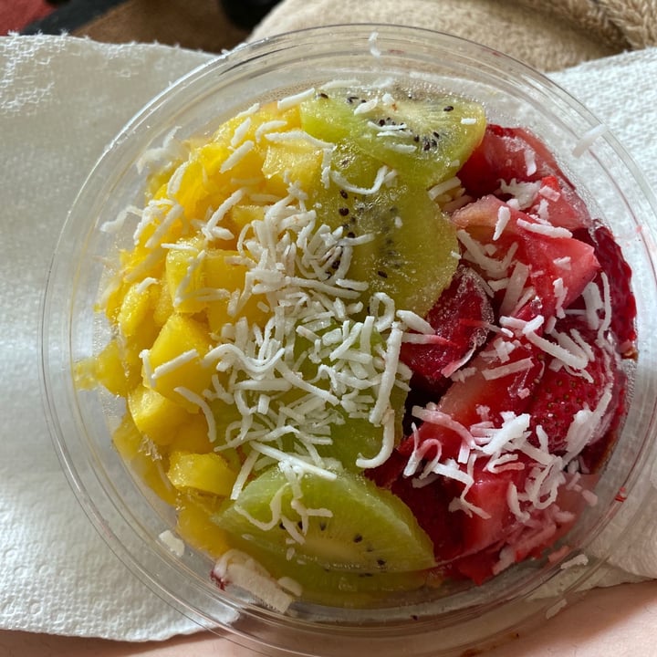 review photo of Frutta Bowls Frutta Bowl shared by @mellshoe on 05 May 2020 - review