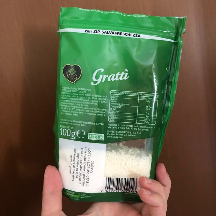 photo of ioVEG Formaggio grattugiato shared by @mrtn on  20 Feb 2022 - review