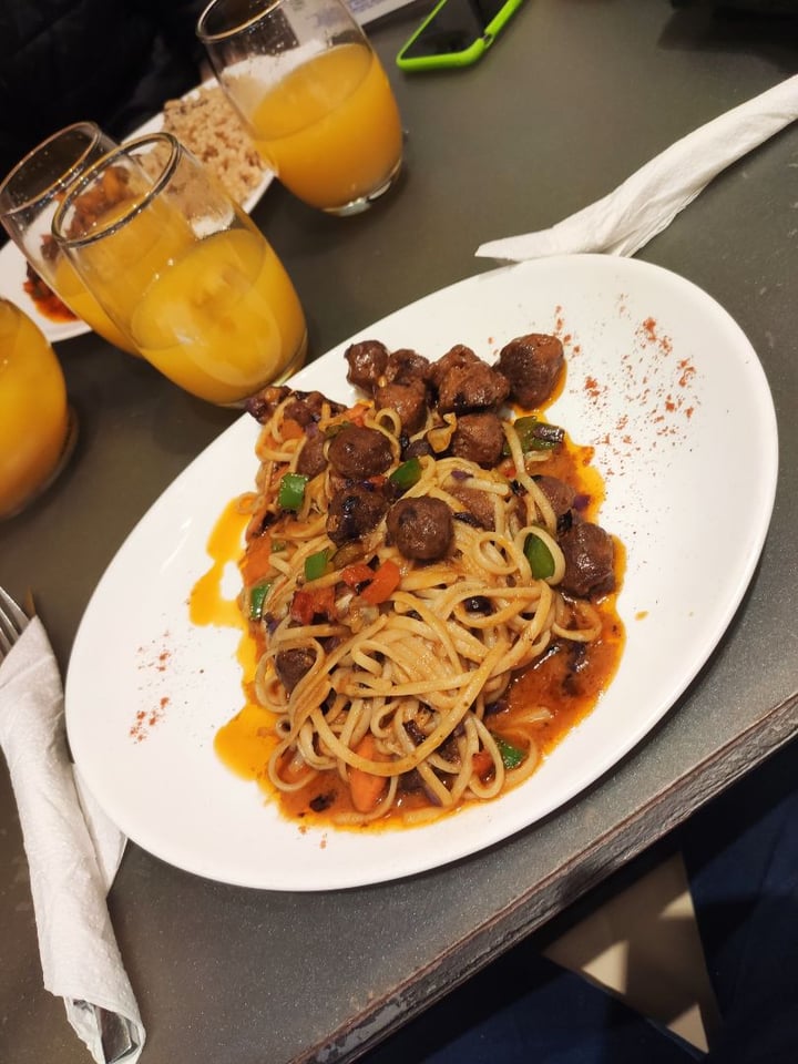 review photo of Loving Hut Albóndigas con spaghetti shared by @emilianosilveira on 22 Sep 2019 - review