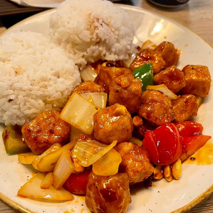 photo of ChopChop Asian Express Kung Pao Tofu shared by @nordicplant on  25 Sep 2021 - review