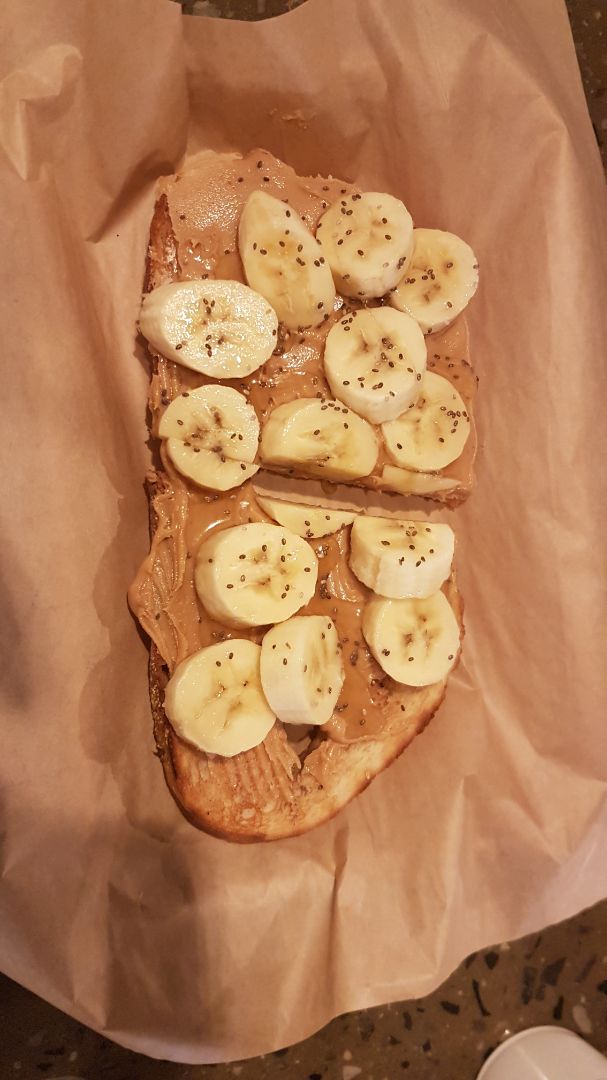 photo of Frutta Bowls PB banana toast shared by @jess2422 on  01 Feb 2019 - review
