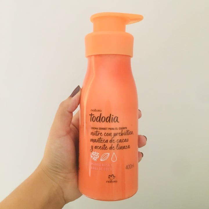 photo of Natura Crema corporal mango rosa y agua de coco shared by @sofiporti on  04 Feb 2021 - review