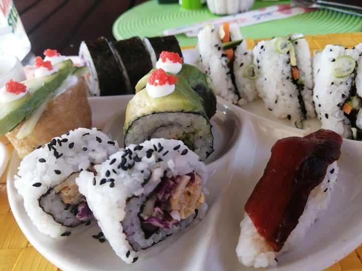 photo of Asher's Corner Cafe @ Ashers Farm Sanctuary Vegan Sushi shared by @jessipambee on  30 Oct 2019 - review