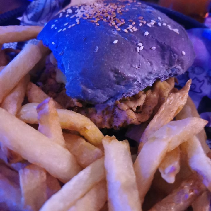 review photo of Lado V Sandwich casi pollo frito con salsa tártara shared by @limphun on 05 Jun 2022 - review