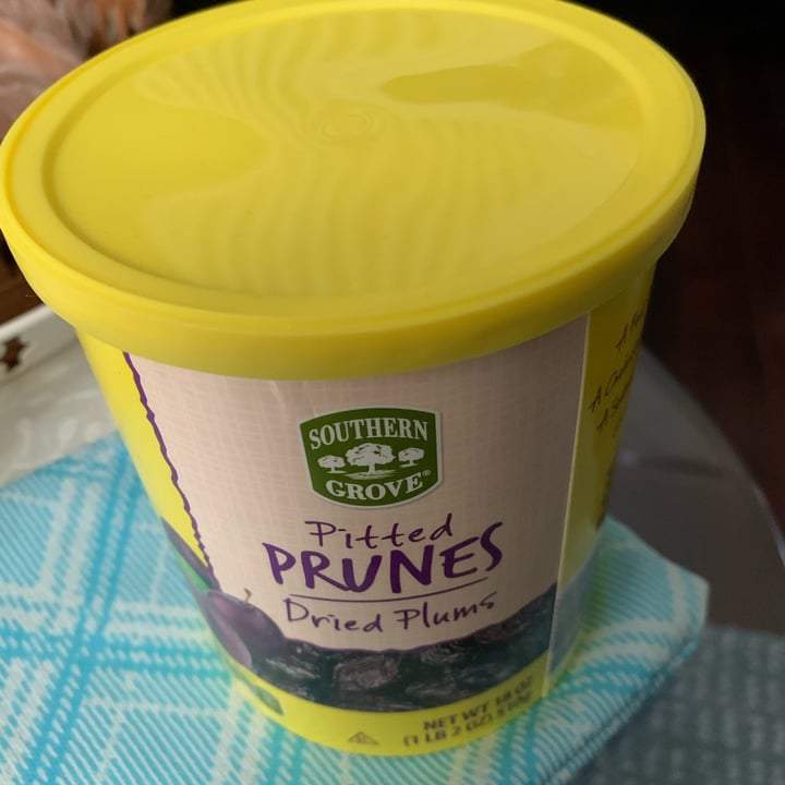 photo of Southern Grove Pitted prunes shared by @timmei on  07 Feb 2022 - review