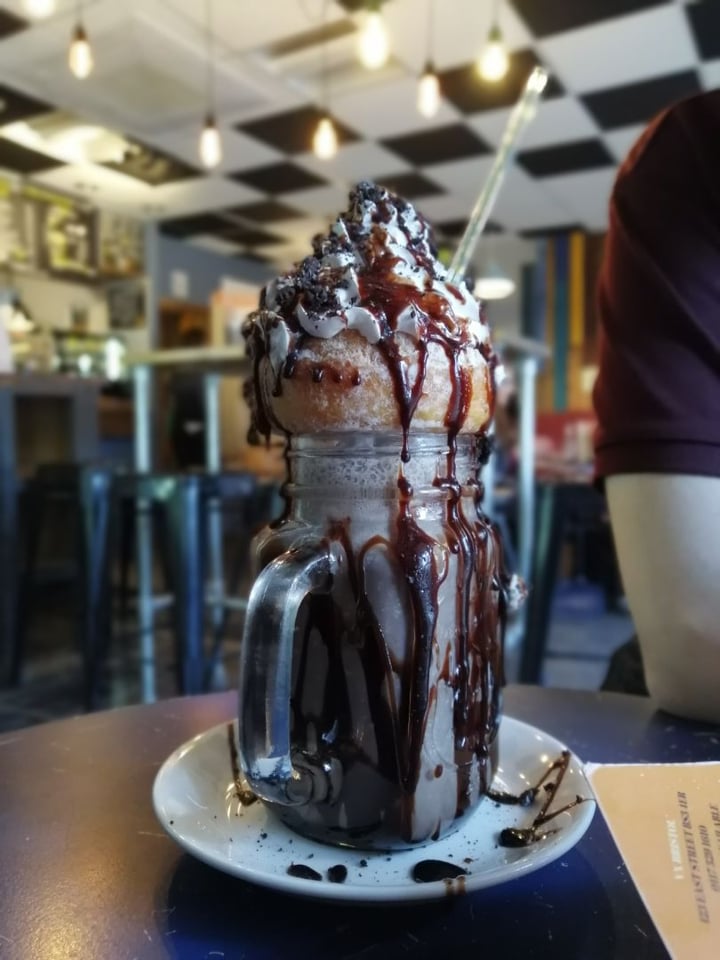 review photo of Vx Oreo Milkshake shared by @lullabyex on 24 May 2019 - review