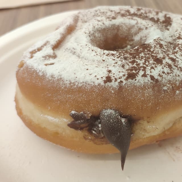Foto del piatto “Donut relleno de chocolate”