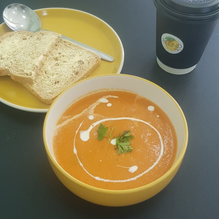 photo of Blend Tomato and Red Pepper Soup shared by @stephenvegan on  21 Sep 2021 - review